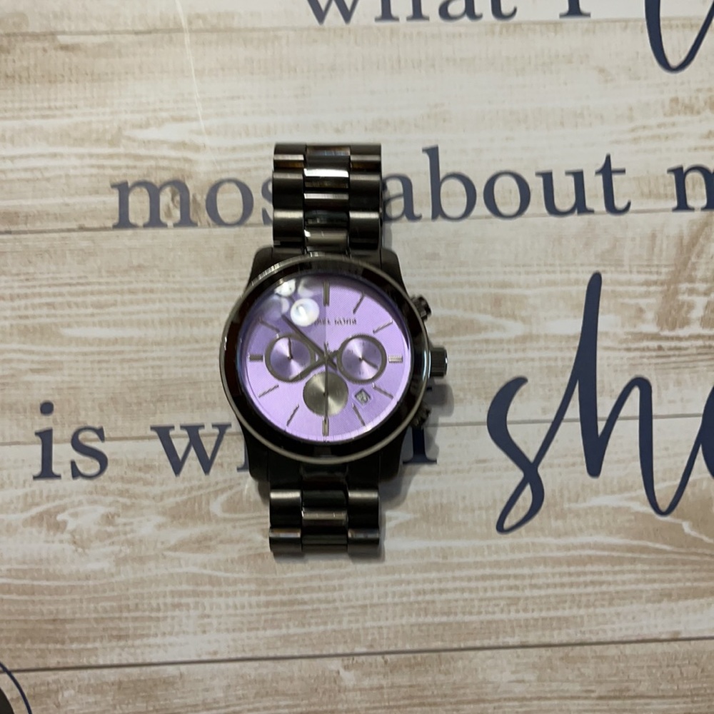 Watch - Picture 4 of 9